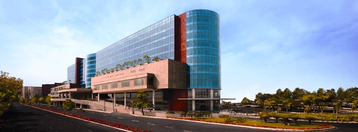 The Leela Ambience Gurgaon Hotel & Residences - Gurgaon 01.jpg